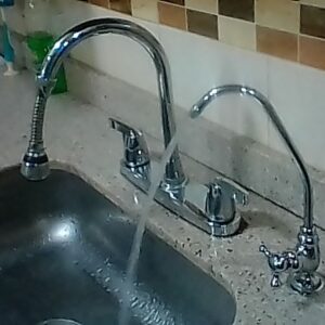 UV-310 / Purificador con Filtros de Agua 3×10 Luz Ultravioleta Desinfectante, Tendencia en el 2026