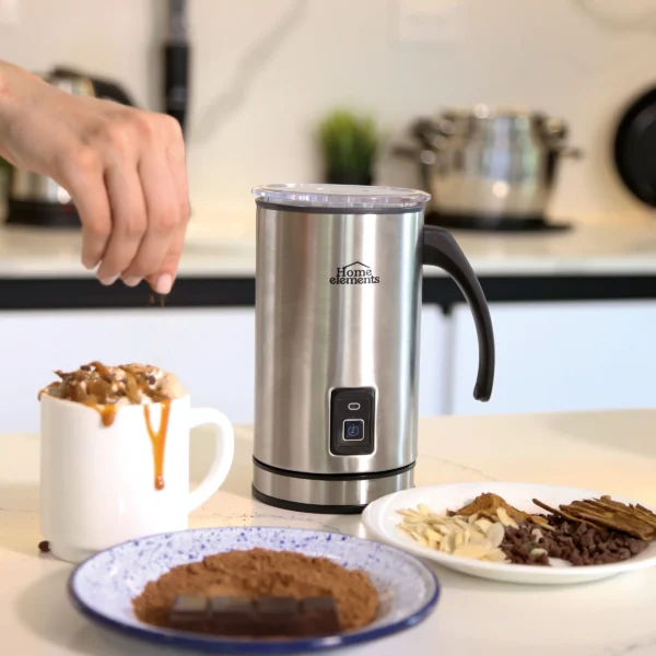 HE Espumix 500-Mililitros sobre la mesa con Pocillo de Café